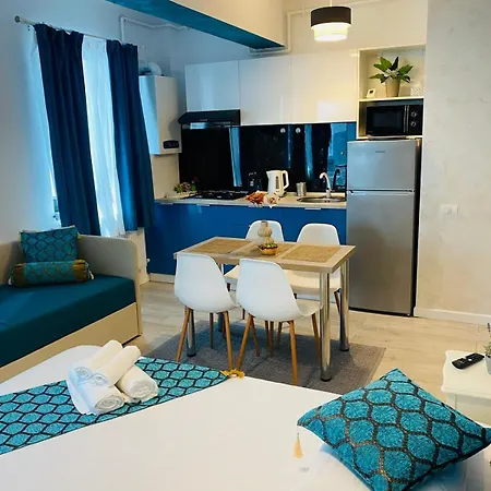 Beatrice Apartment *